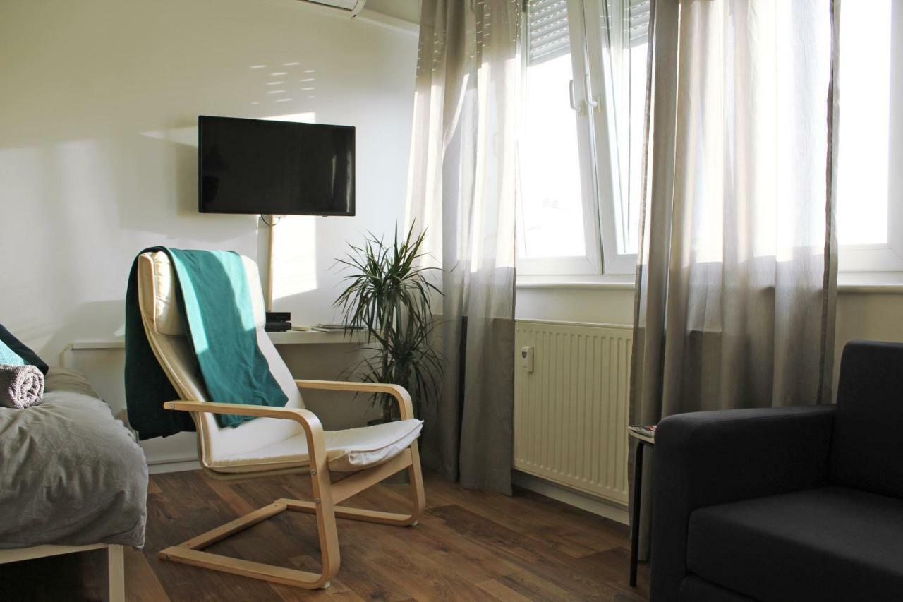 Studio Apartman Zagreb Bagian luar foto
